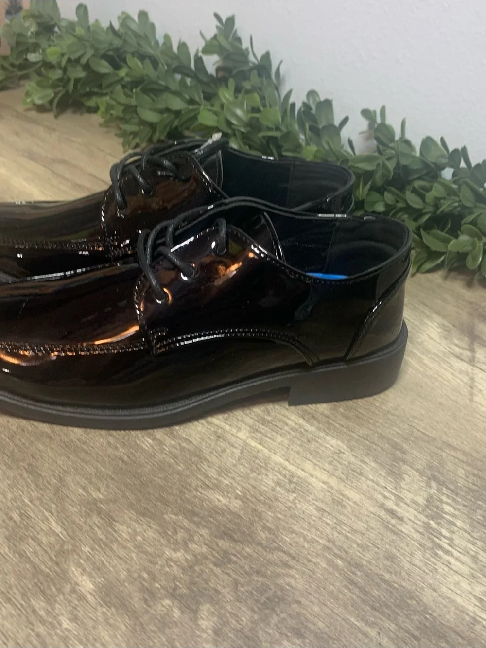 Boys Classic Black Patent Leather  Lace-Up Dress Shoes Size 1